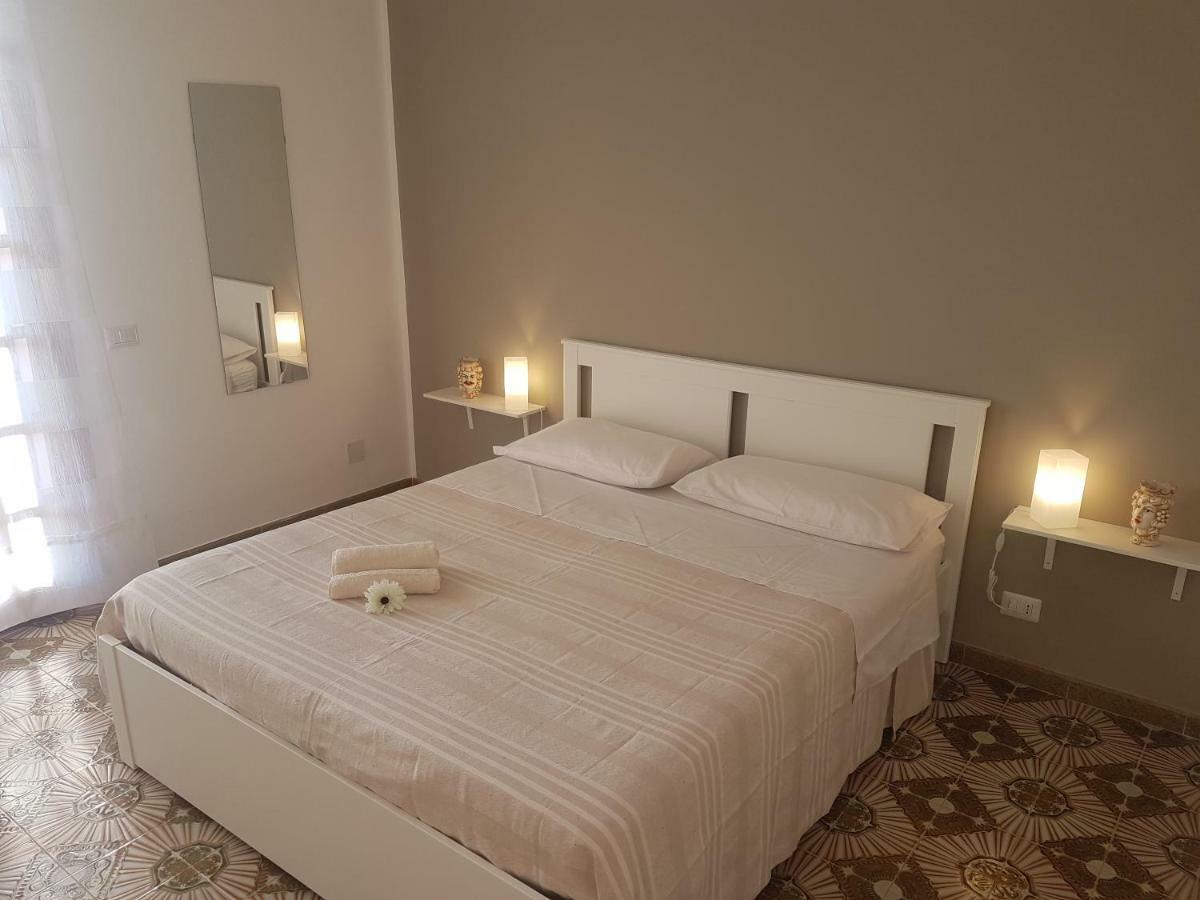 Donnapeppina Siracusa Plemmirio Exterior photo